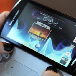 Sony je izdao ICS ROM u beta inačici za Xperia PLAY