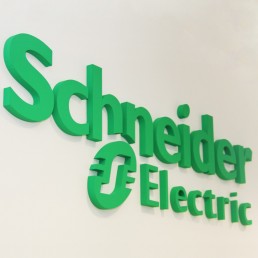 IDC i Gartner proglasili Schneider Electric liderom