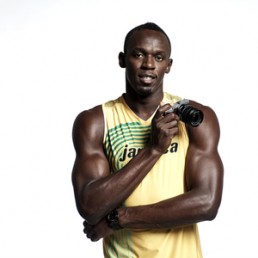 Samsung i Usain Bolt predstavljaju fotoaparat NX300